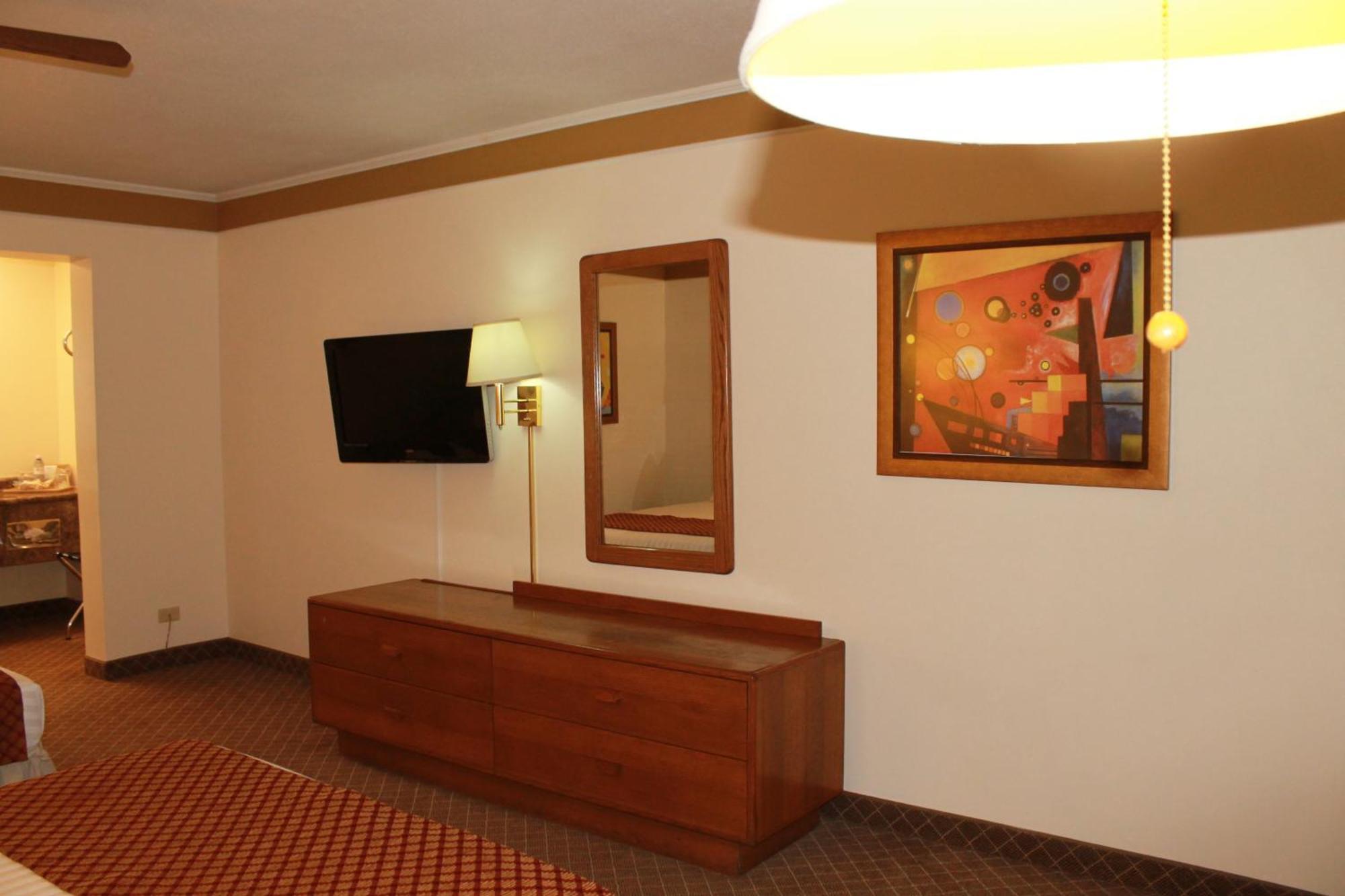 Hotel Santa Fe Camargo Phòng bức ảnh