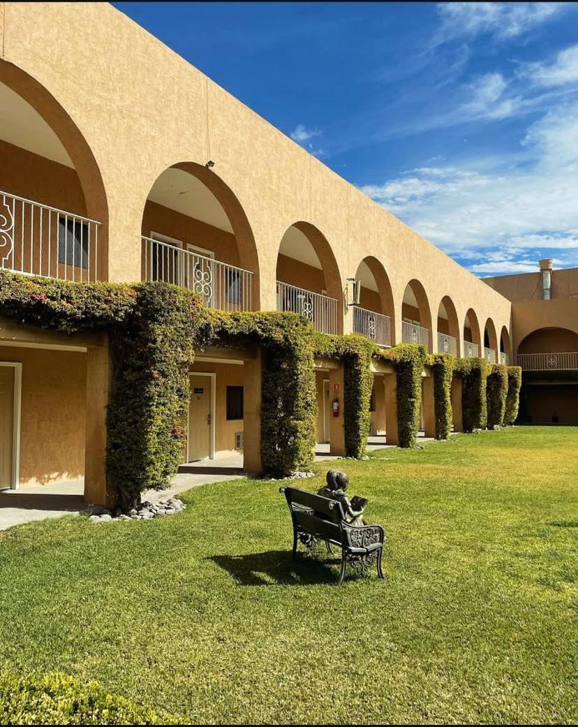 Hotel Santa Fe Camargo Ngoại thất bức ảnh