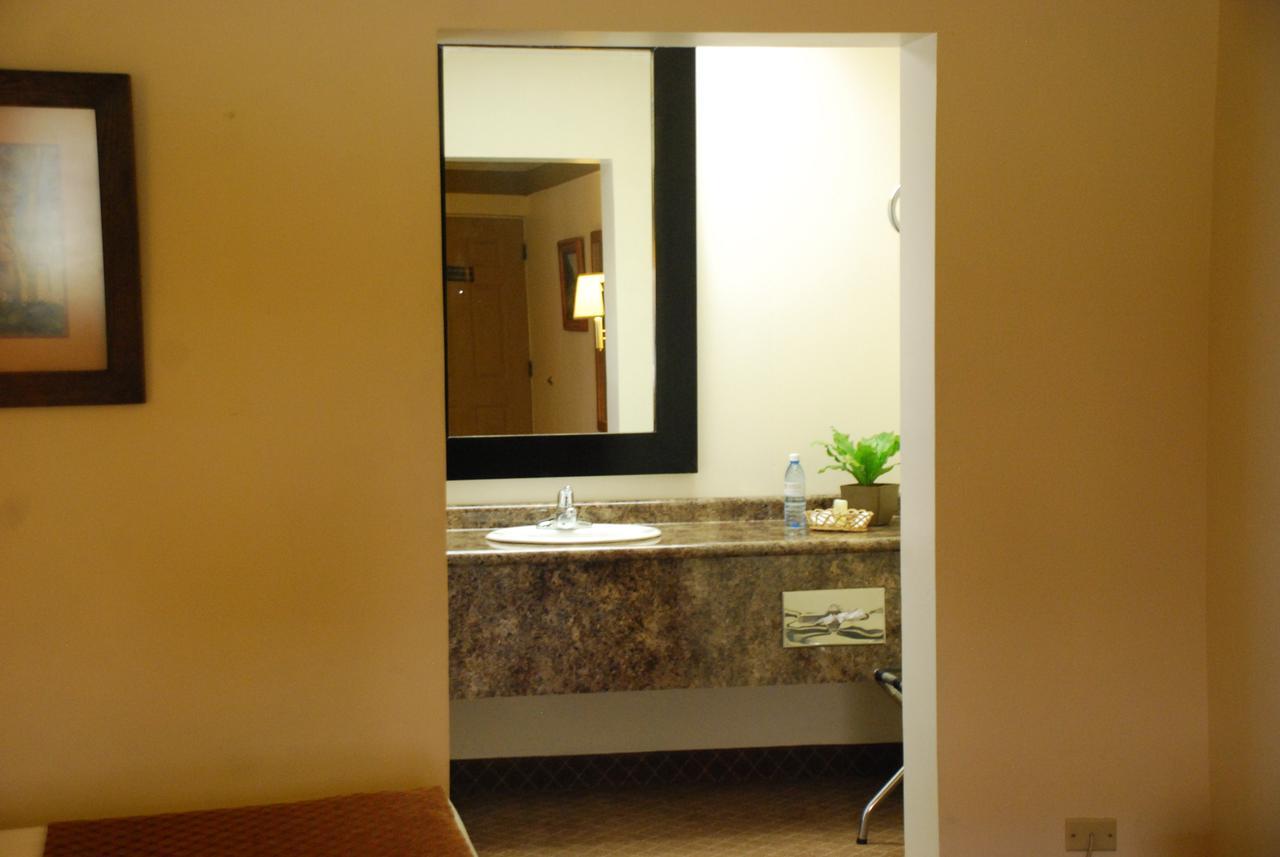 Hotel Santa Fe Camargo Ngoại thất bức ảnh
